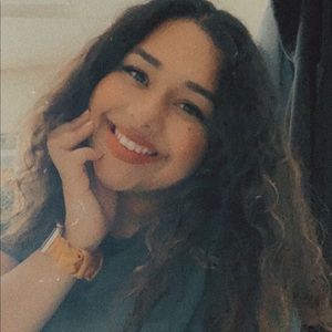 Meet your Posher, Perla